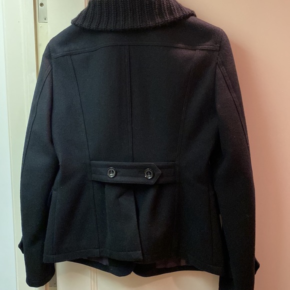 Burberry toggle wool coat. - Picture 8 of 8